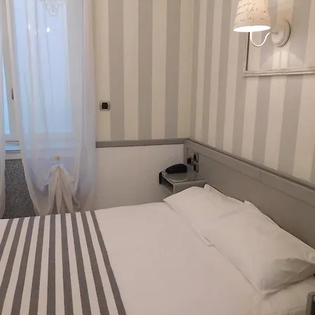 Hotel Contact - Des Deux Moulins Limoges